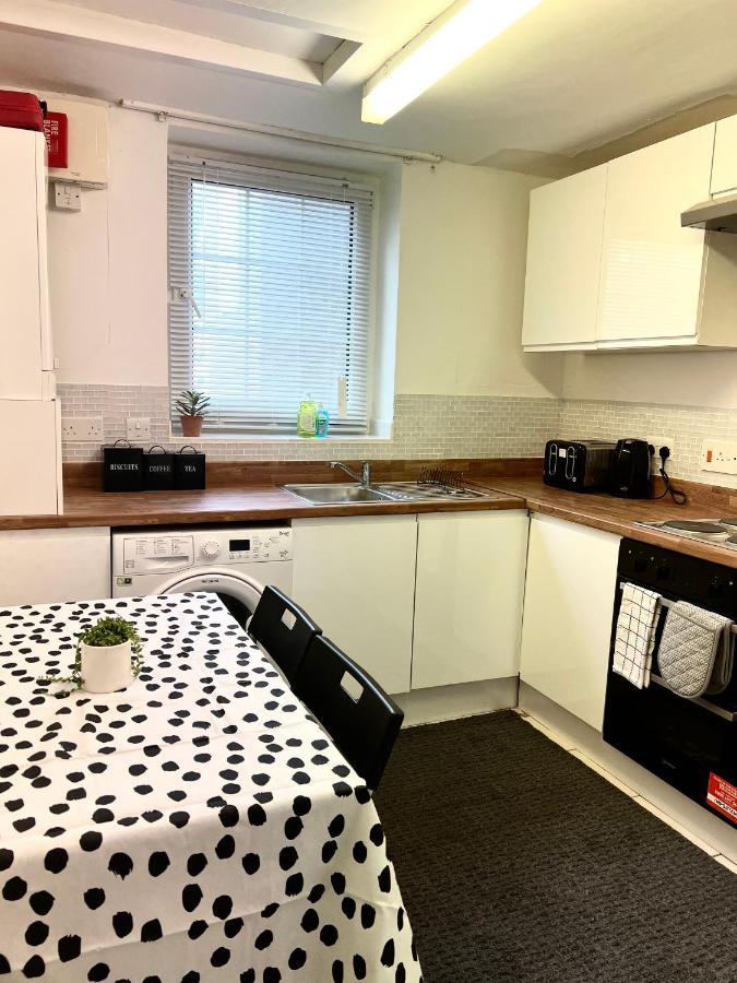 2 Bedroom Flat, 2 Minutes Walk To Bethnalgreen Station, Central London Bagian luar foto