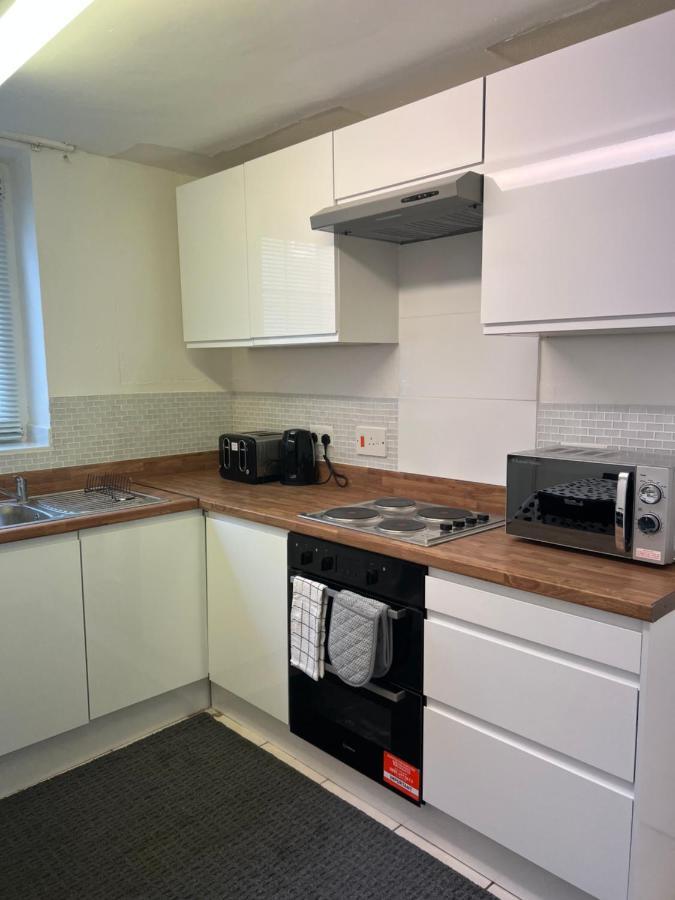2 Bedroom Flat, 2 Minutes Walk To Bethnalgreen Station, Central London Bagian luar foto