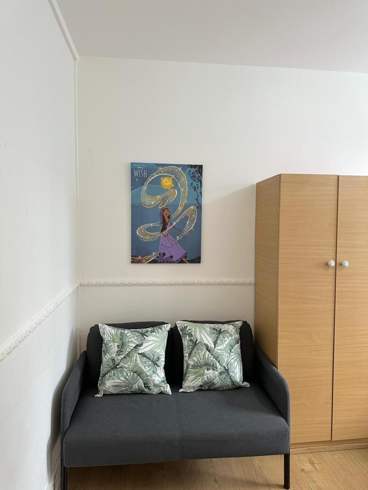 2 Bedroom Flat, 2 Minutes Walk To Bethnalgreen Station, Central London Bagian luar foto