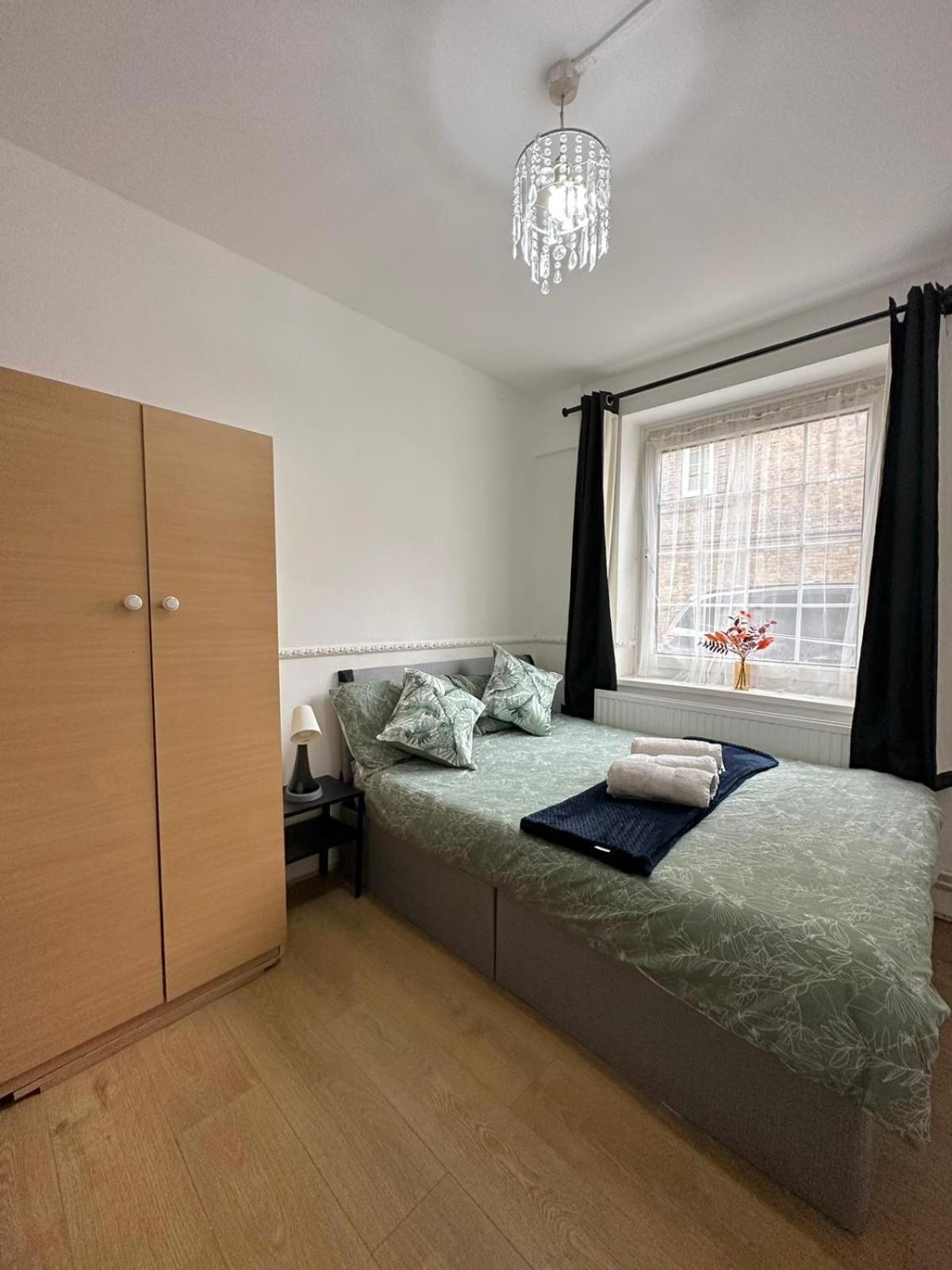 2 Bedroom Flat, 2 Minutes Walk To Bethnalgreen Station, Central London Bagian luar foto